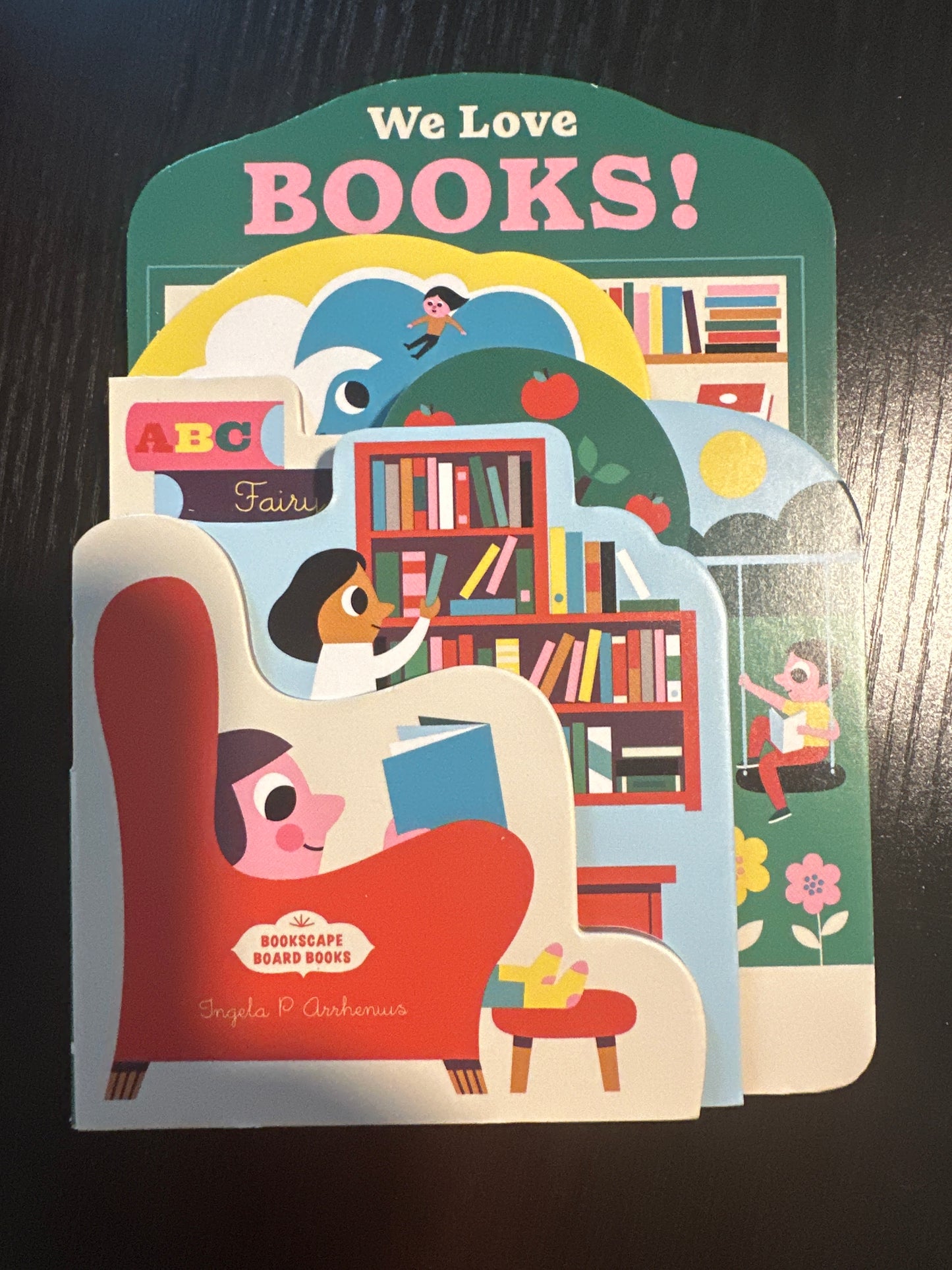 We Love Books!, by Ingela P. Arrhenius