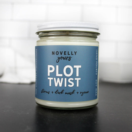 Plot Twist candle - 9 oz